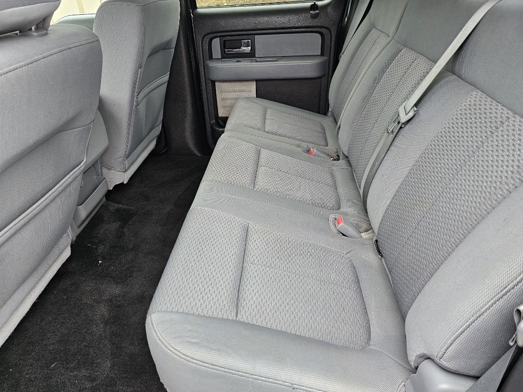 Ford F-150 XL SuperCrew 5.5-ft. Bed 4WD 2013