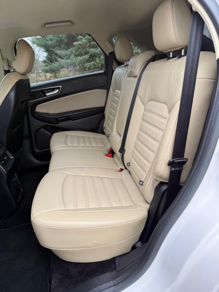 Ford Edge SEL FWD 2016