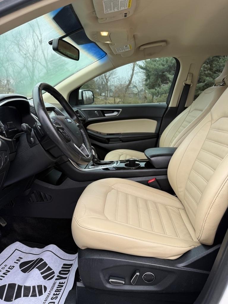 Ford Edge SEL FWD 2016