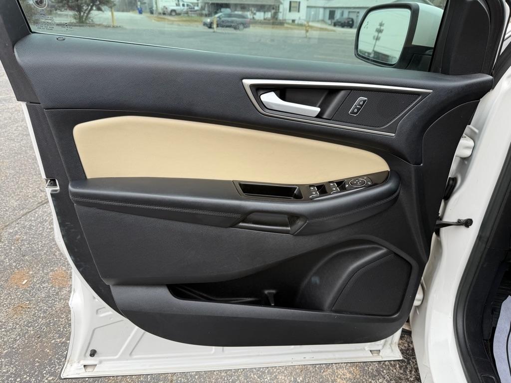 Ford Edge SEL FWD 2016