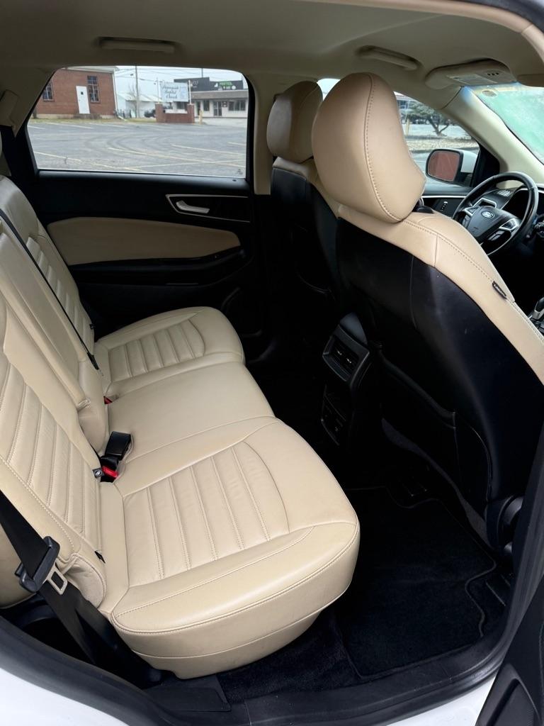 Ford Edge SEL FWD 2016