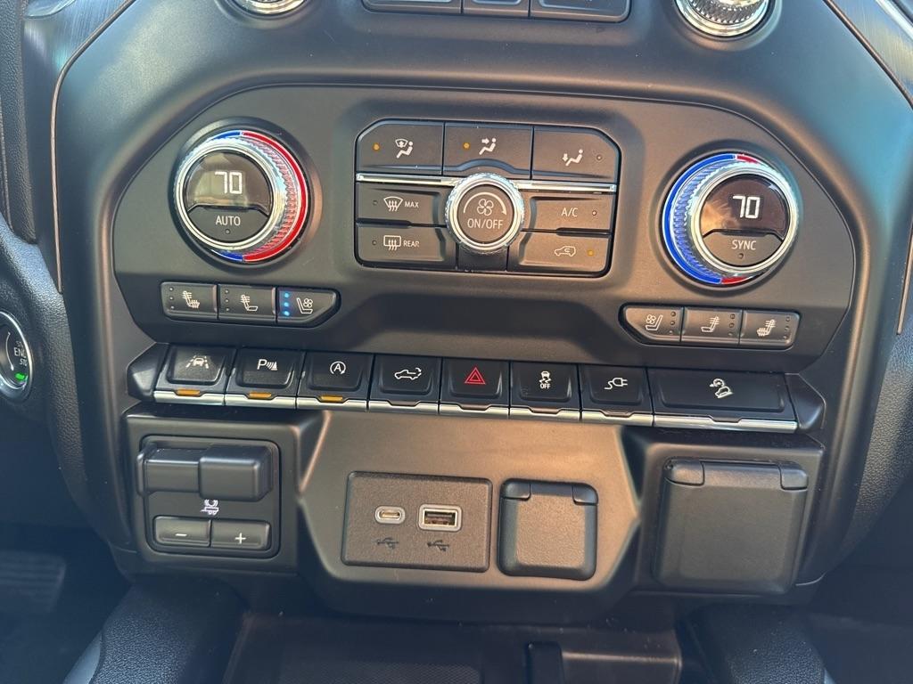 GMC Sierra 1500 AT4 Crew Cab Long Box 4WD 2019