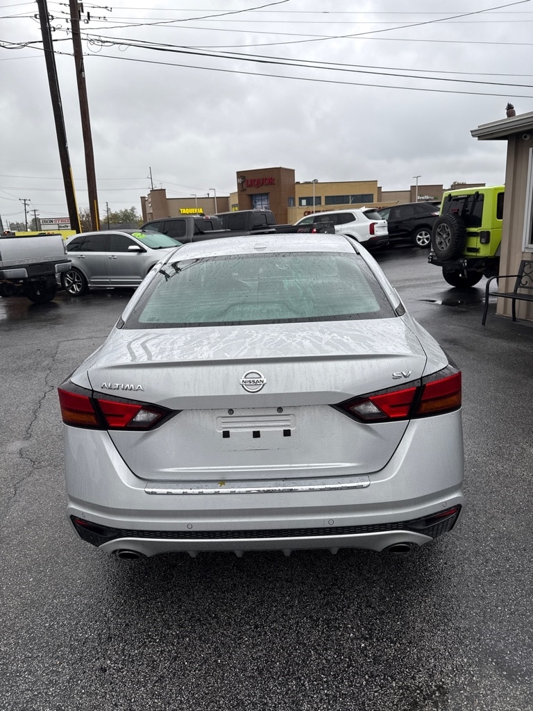 Nissan Altima 2.5 SV 2022