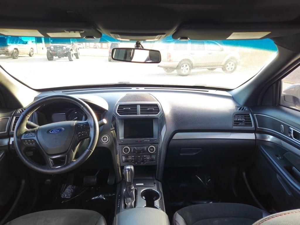 Ford Explorer XLT FWD 2018
