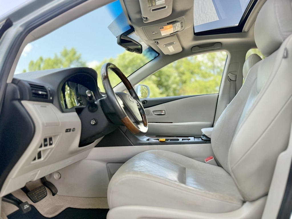 Lexus RX 350 FWD 2011