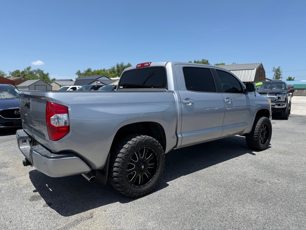 Toyota Tundra Limited 5.7L FFV CrewMax 4WD 2017