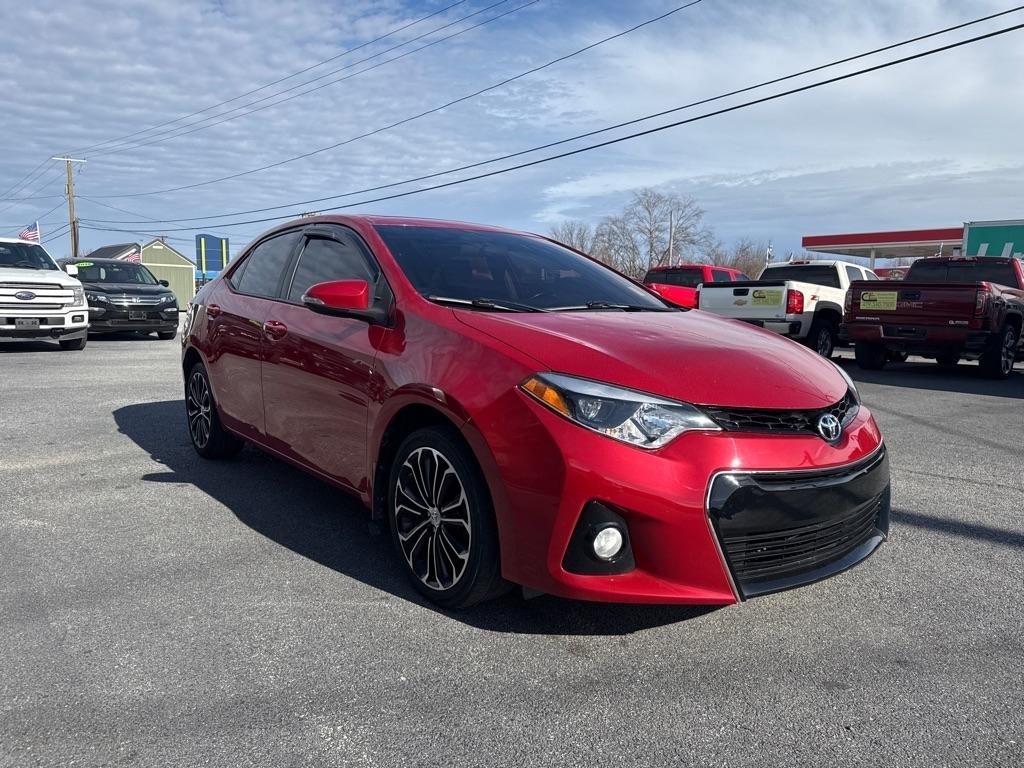 Toyota Corolla L 4-Speed AT 2016