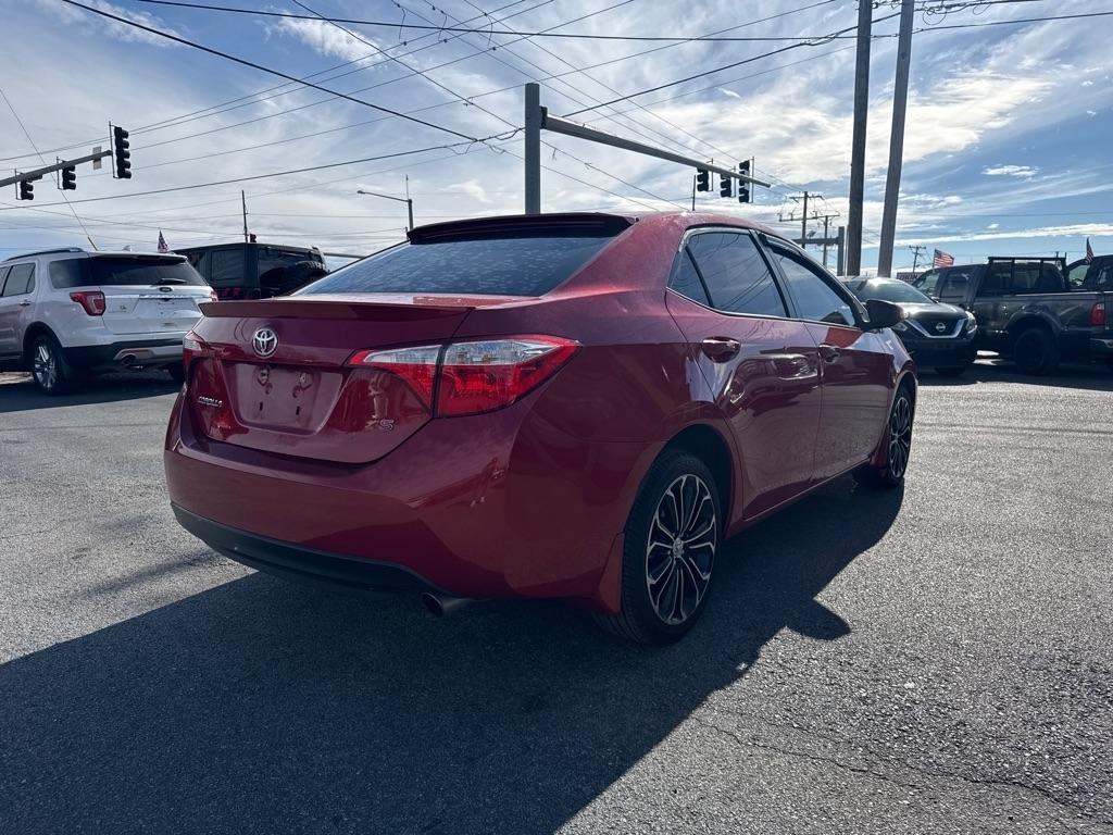 Toyota Corolla L 4-Speed AT 2016