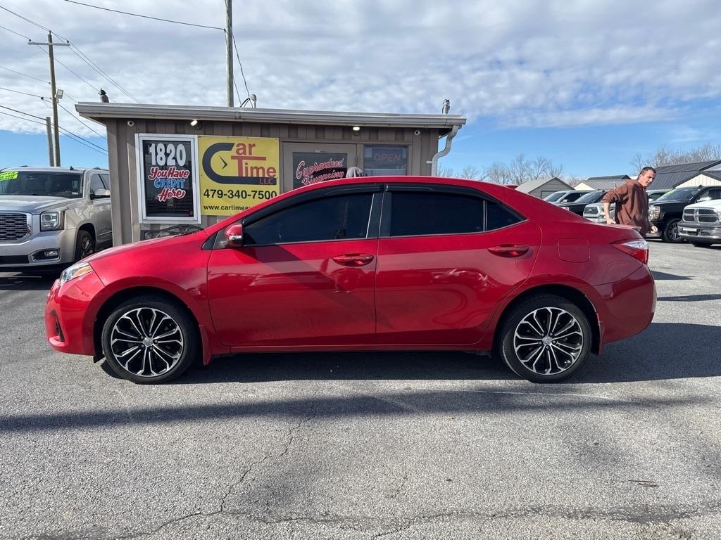 Toyota Corolla L 4-Speed AT 2016