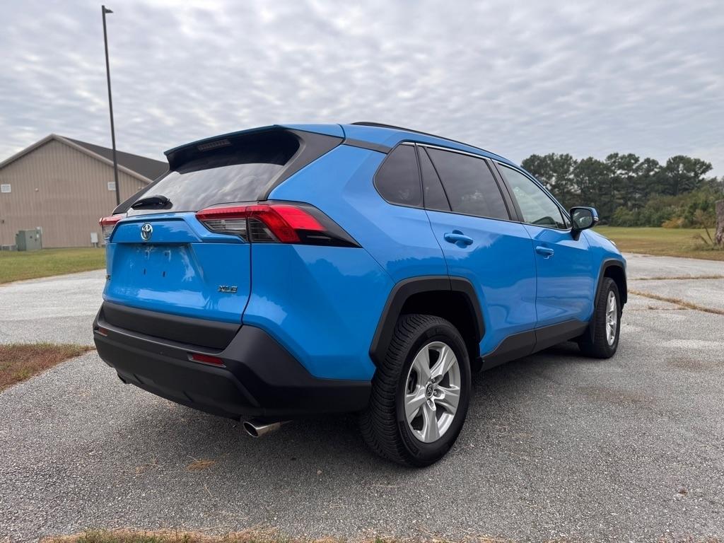 Toyota RAV4 XLE 2021