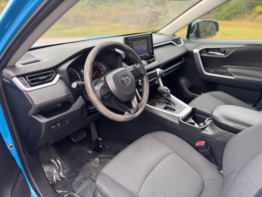 Toyota RAV4 XLE 2021