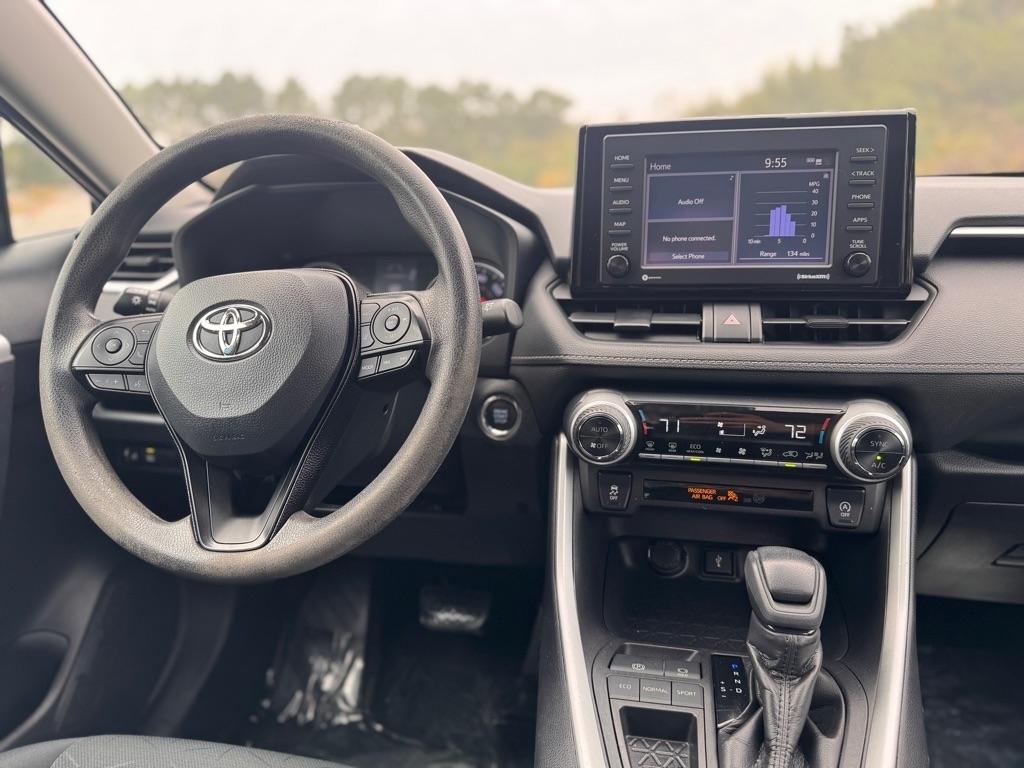 Toyota RAV4 XLE 2021