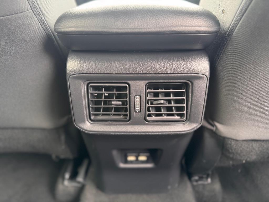 Toyota RAV4 XLE 2021