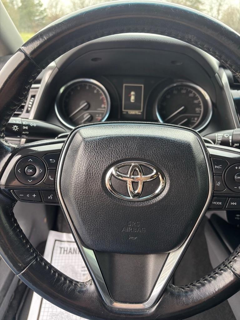 Toyota Camry SE 2019