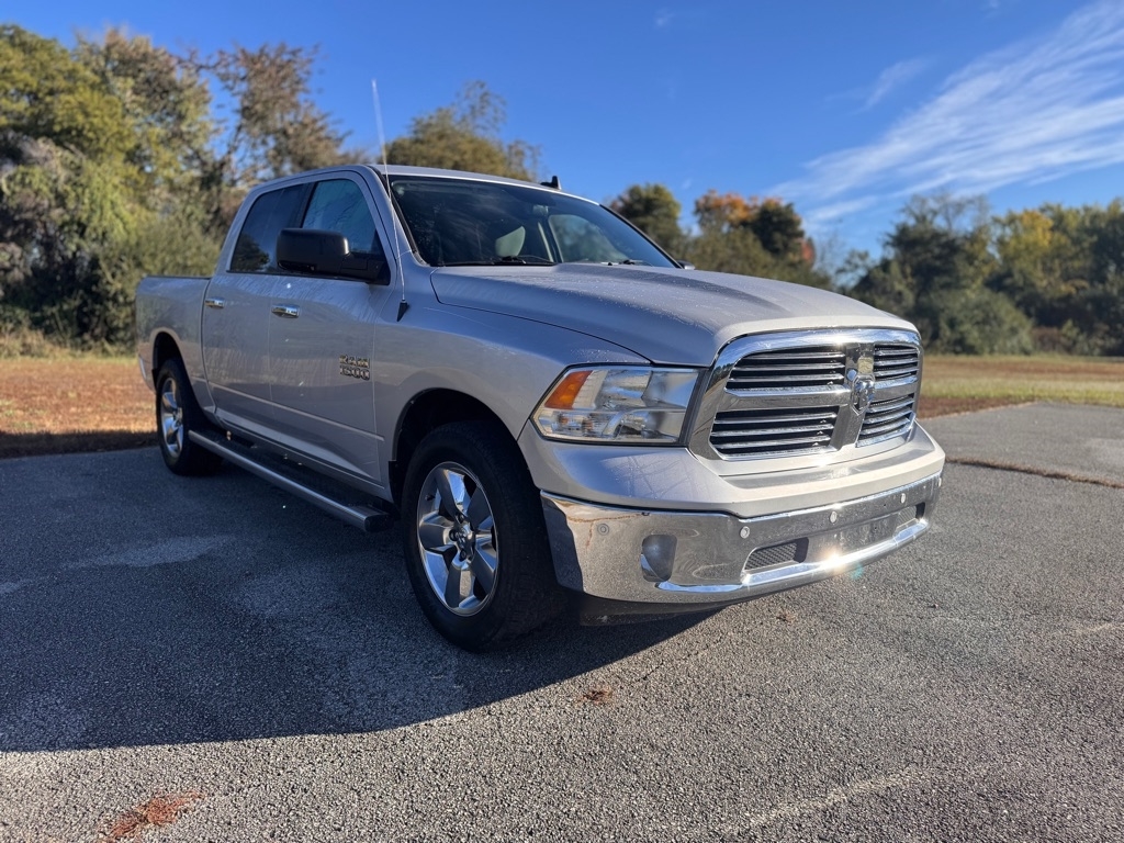 RAM 1500 SLT Crew Cab SWB 4WD 2018