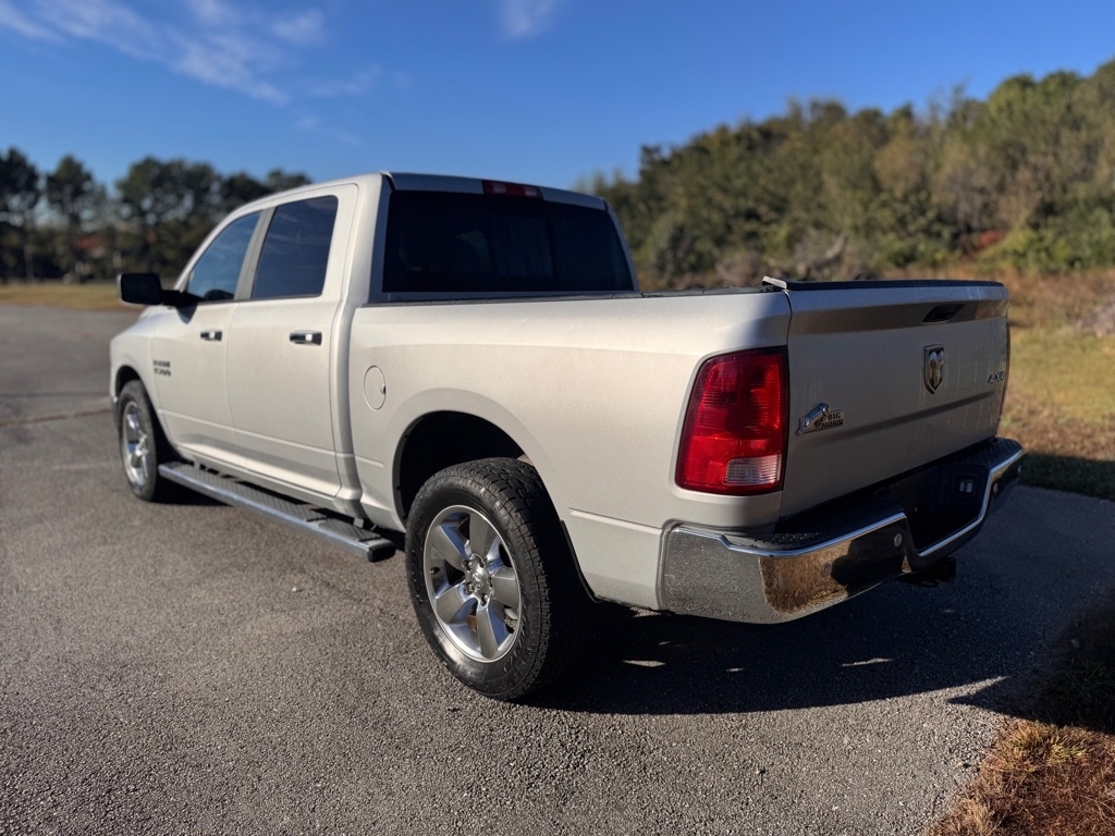 RAM 1500 SLT Crew Cab SWB 4WD 2018