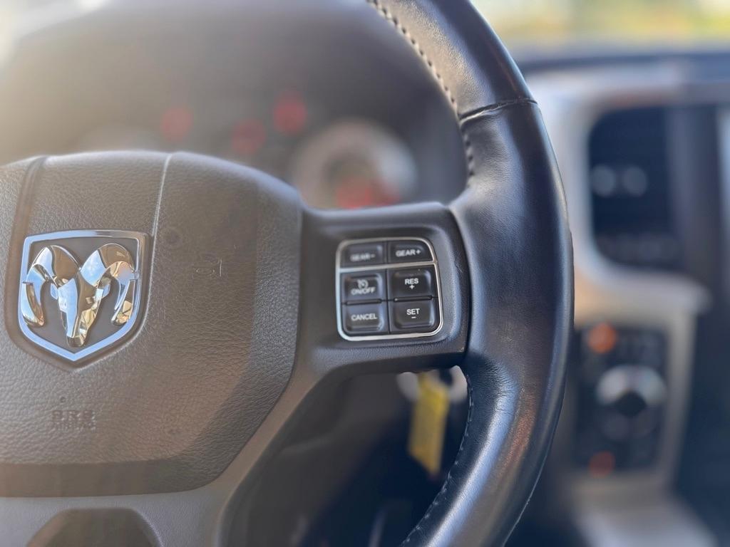 RAM 1500 SLT Crew Cab SWB 4WD 2018