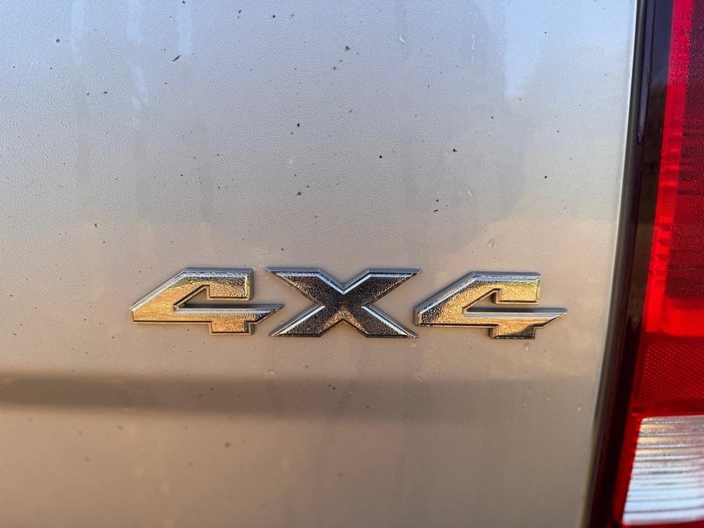 RAM 1500 SLT Crew Cab SWB 4WD 2018