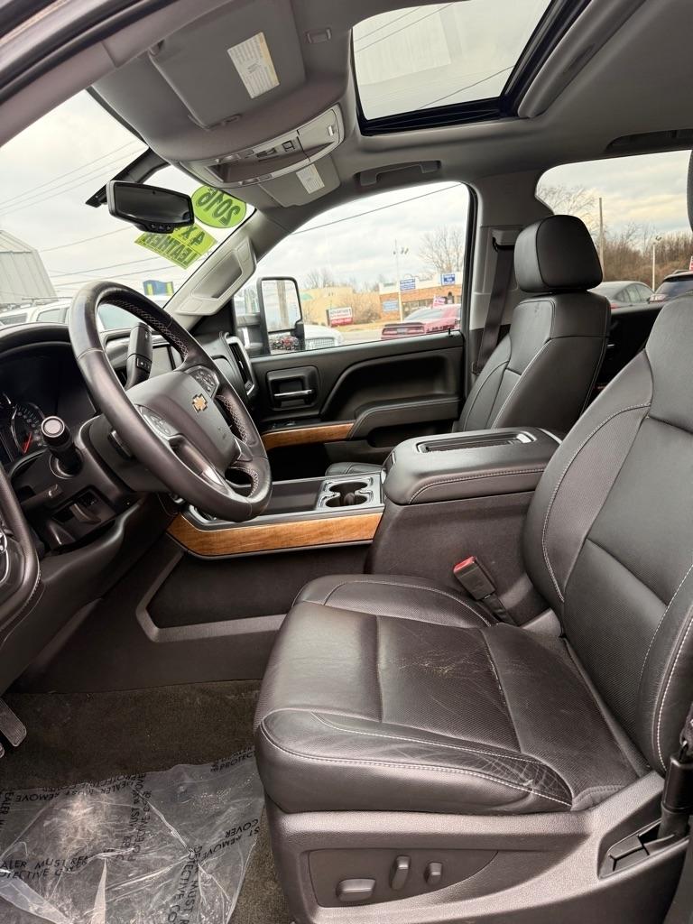 Chevrolet Silverado 1500 LTZ Crew Cab 4WD 2016