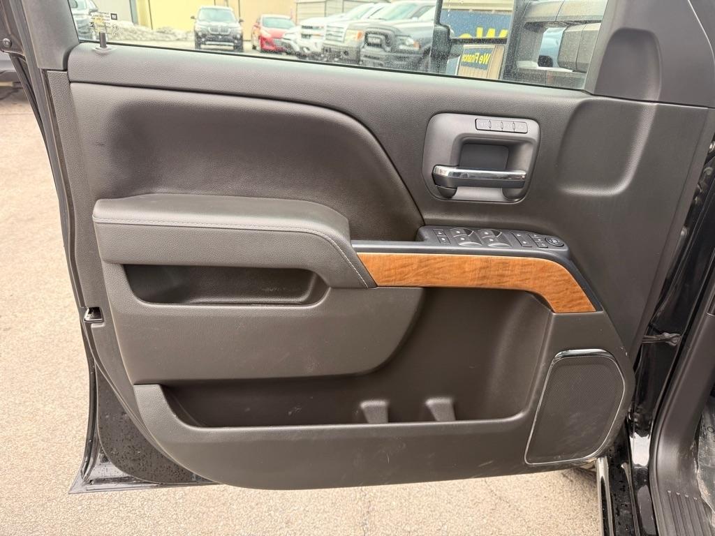 Chevrolet Silverado 1500 LTZ Crew Cab 4WD 2016