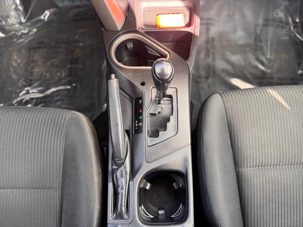 Toyota RAV4 LE AWD 2017