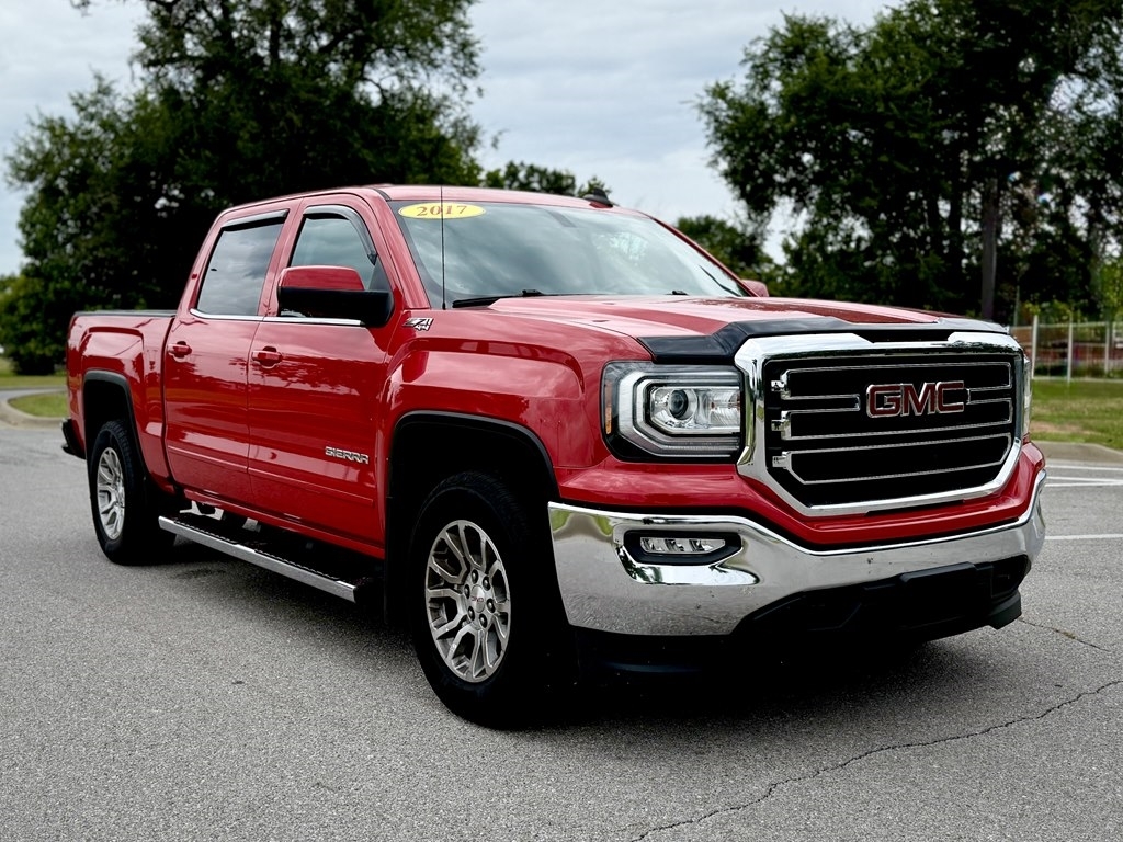 GMC Sierra 1500 SLE Crew Cab Long Box 4WD 2017