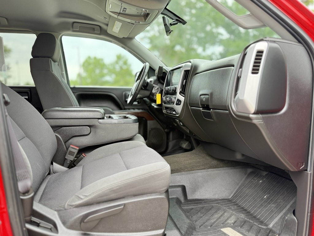 GMC Sierra 1500 SLE Crew Cab Long Box 4WD 2017