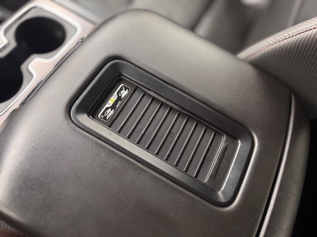 GMC Sierra 1500 SLT Crew Cab Long Box 4WD 2017