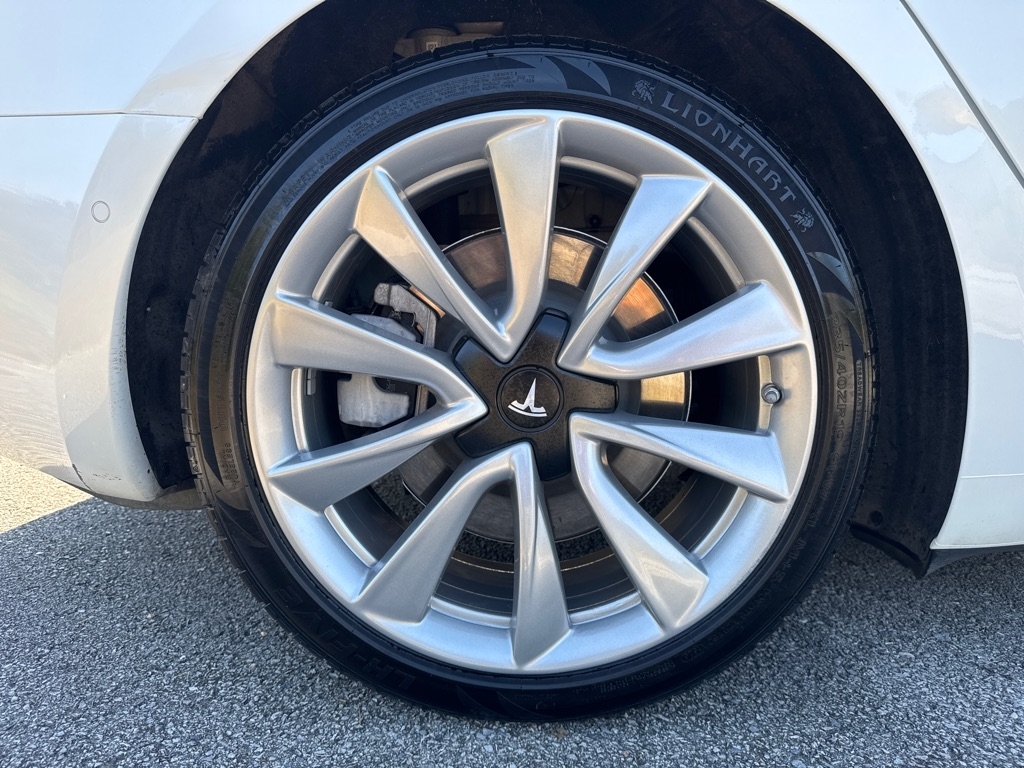 Tesla Model 3 Standard Range Plus 2020