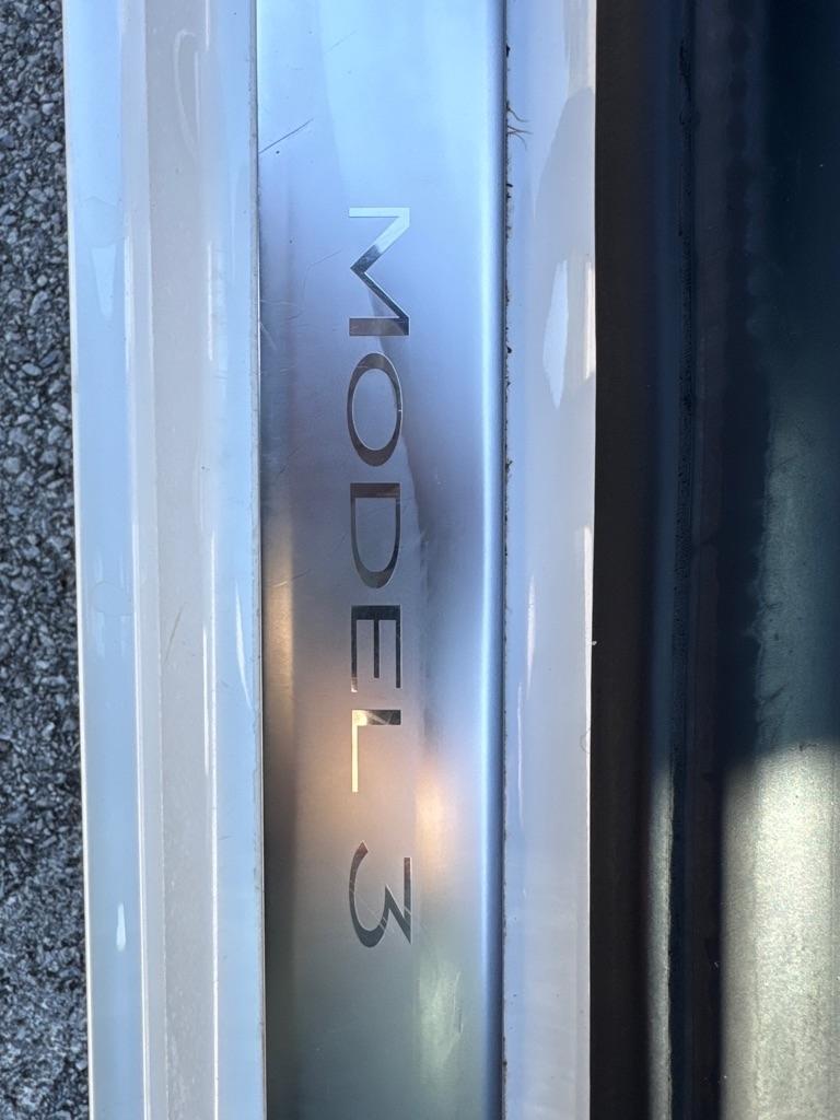 Tesla Model 3 Standard Range Plus 2020