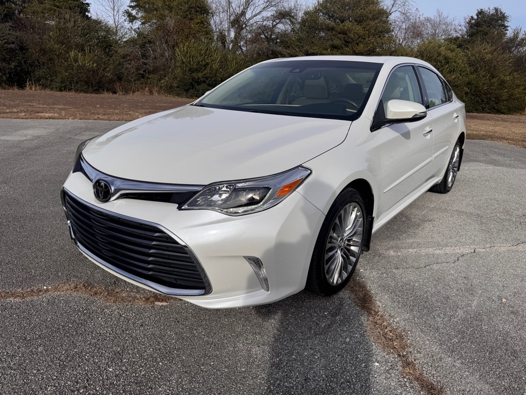Toyota Avalon XLE 2017