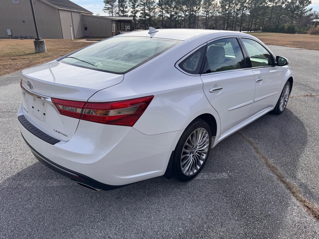 Toyota Avalon XLE 2017