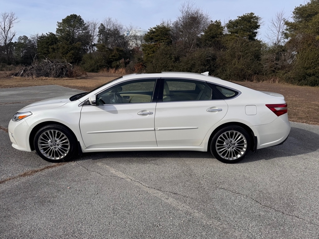 Toyota Avalon XLE 2017