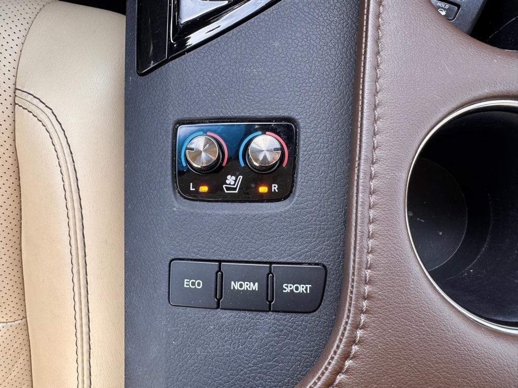 Toyota Avalon XLE 2017