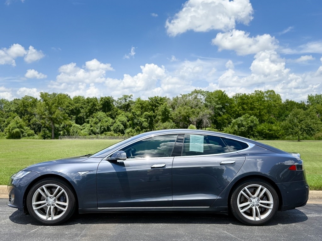 Tesla Model S Base 2014