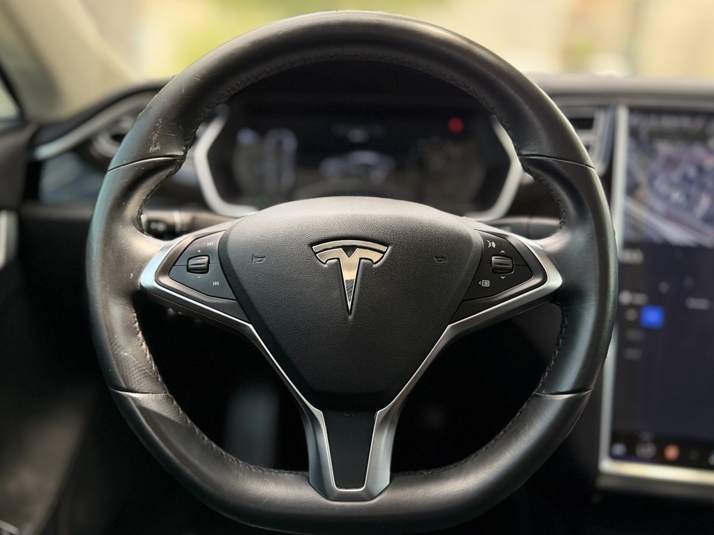 Tesla Model S Base 2014