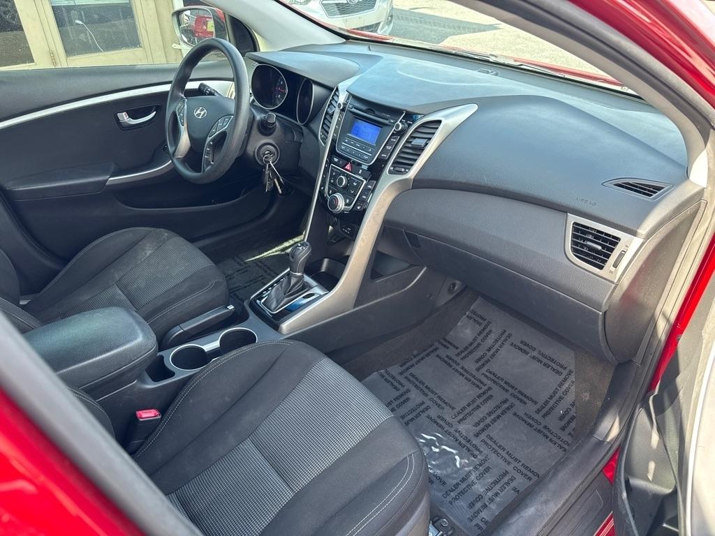 Hyundai Elantra GT A/T 2016