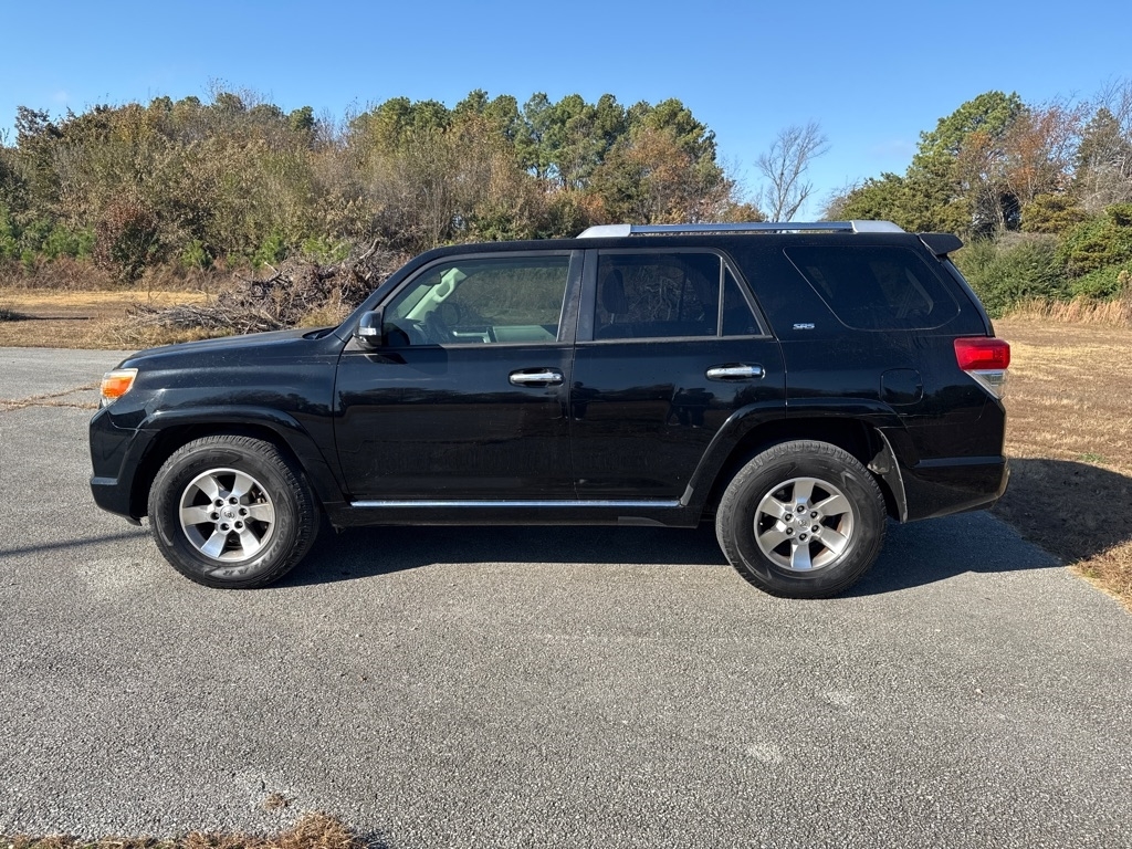 Toyota 4Runner SR5 2WD 2013