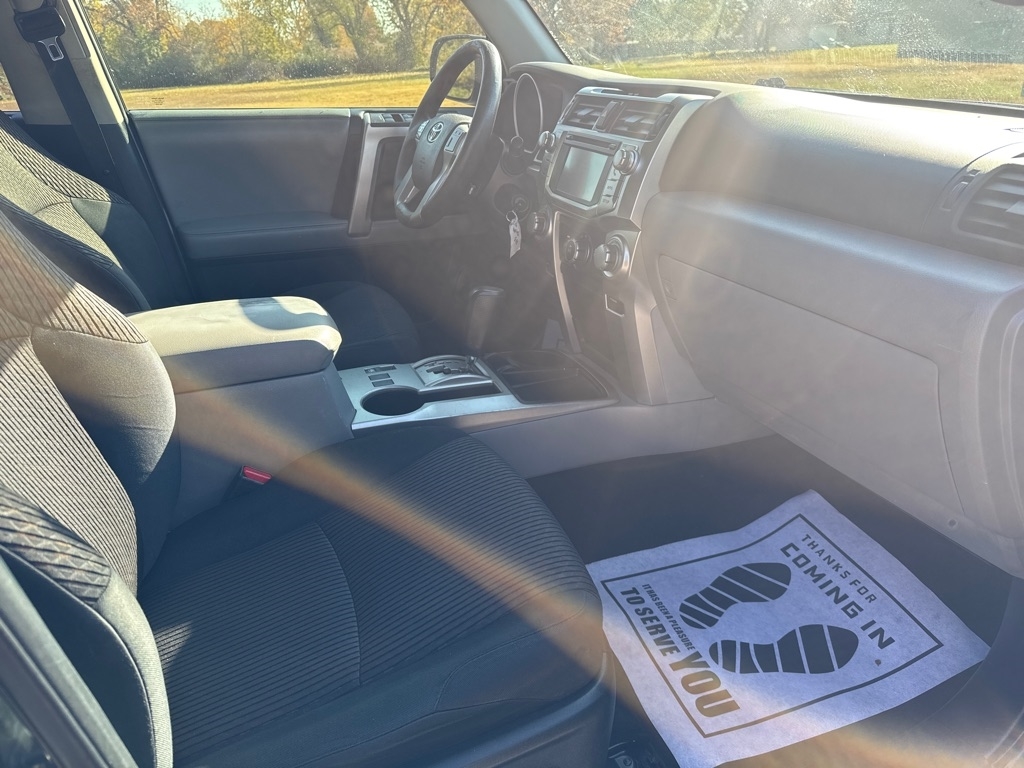 Toyota 4Runner SR5 2WD 2013