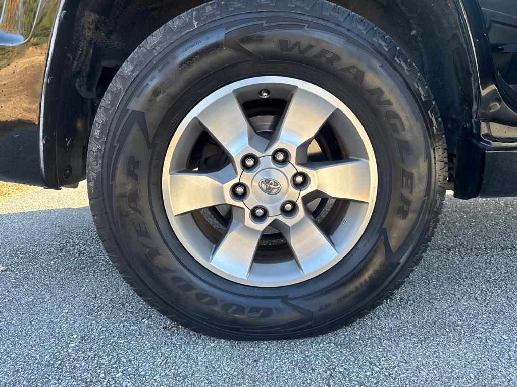 Toyota 4Runner SR5 2WD 2013