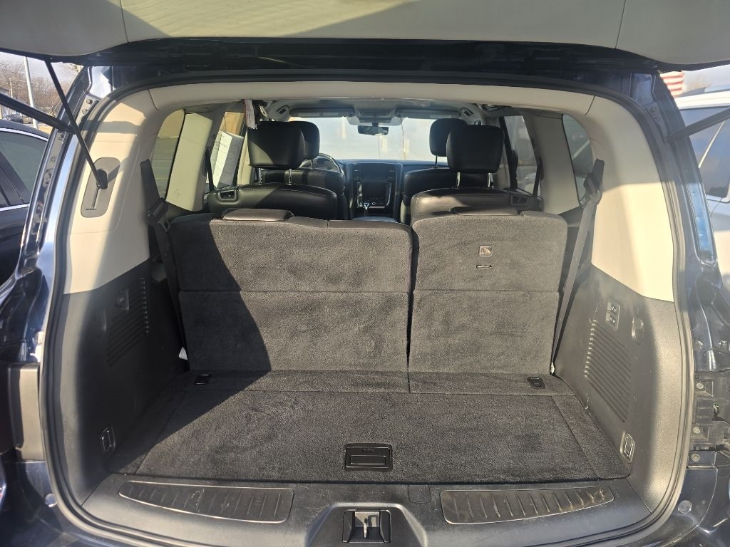 Infiniti QX80 LUXE 4WD 2021