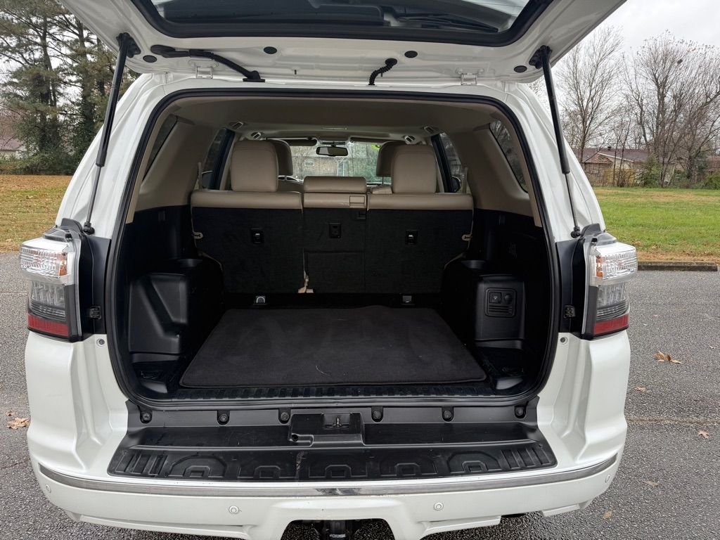 Toyota 4Runner SR5 2WD 2016