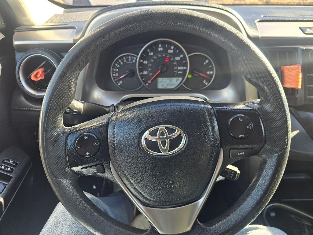 Toyota RAV4 LE AWD 2016
