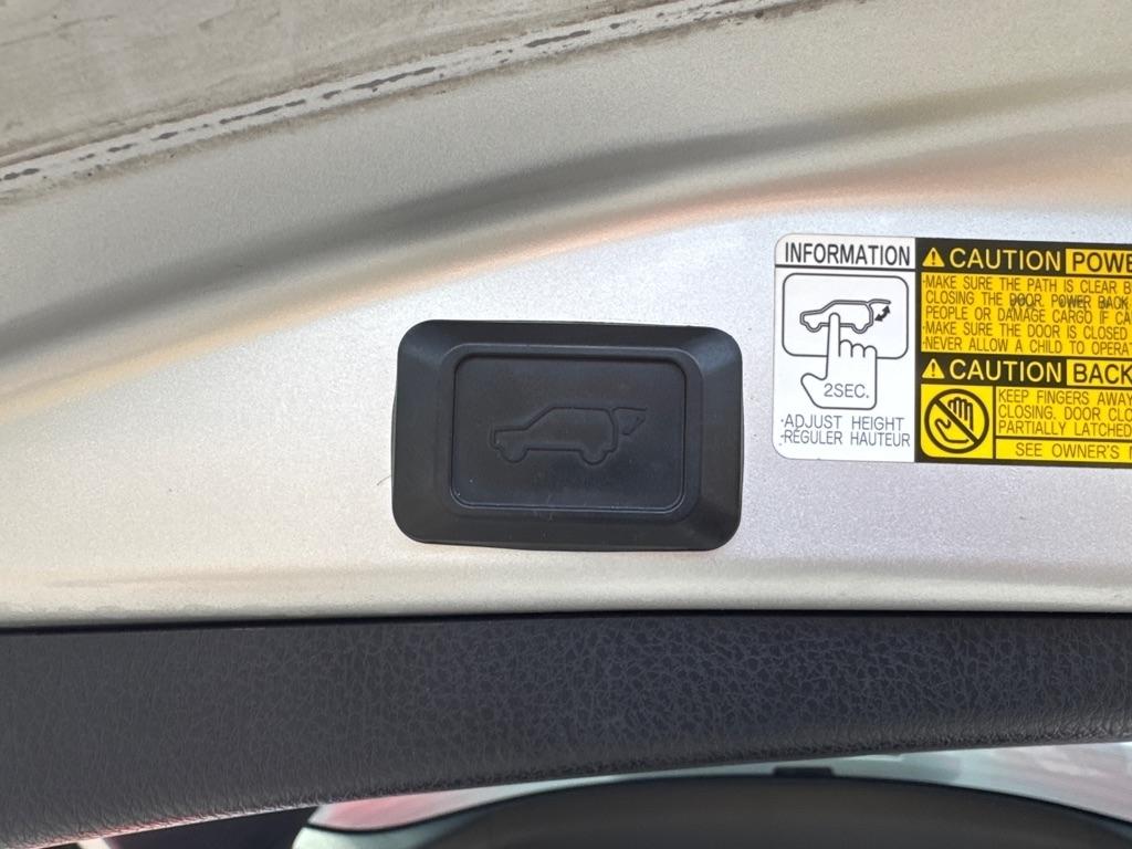 Toyota RAV4 Limited AWD 2013