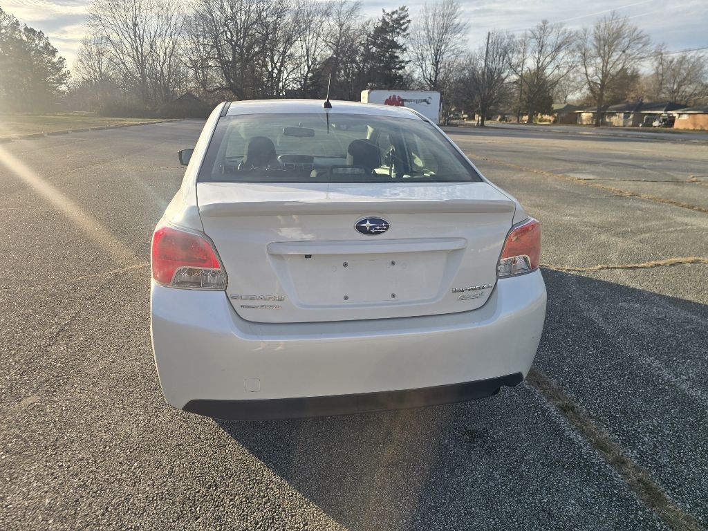 Subaru Impreza Sedan 2.0i PZEV CVT 4-Door 2015