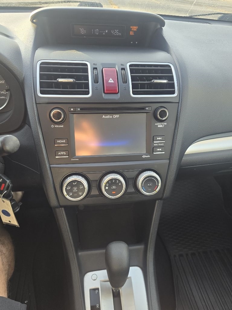 Subaru Impreza Sedan 2.0i PZEV CVT 4-Door 2015