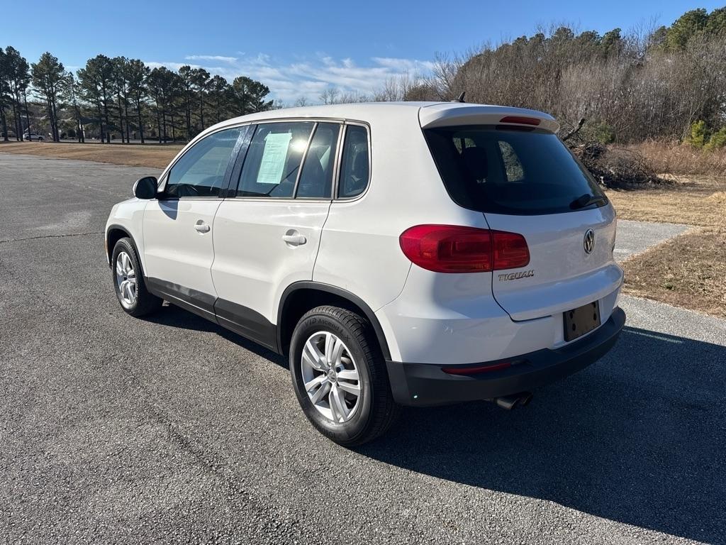 Volkswagen Tiguan S 2013