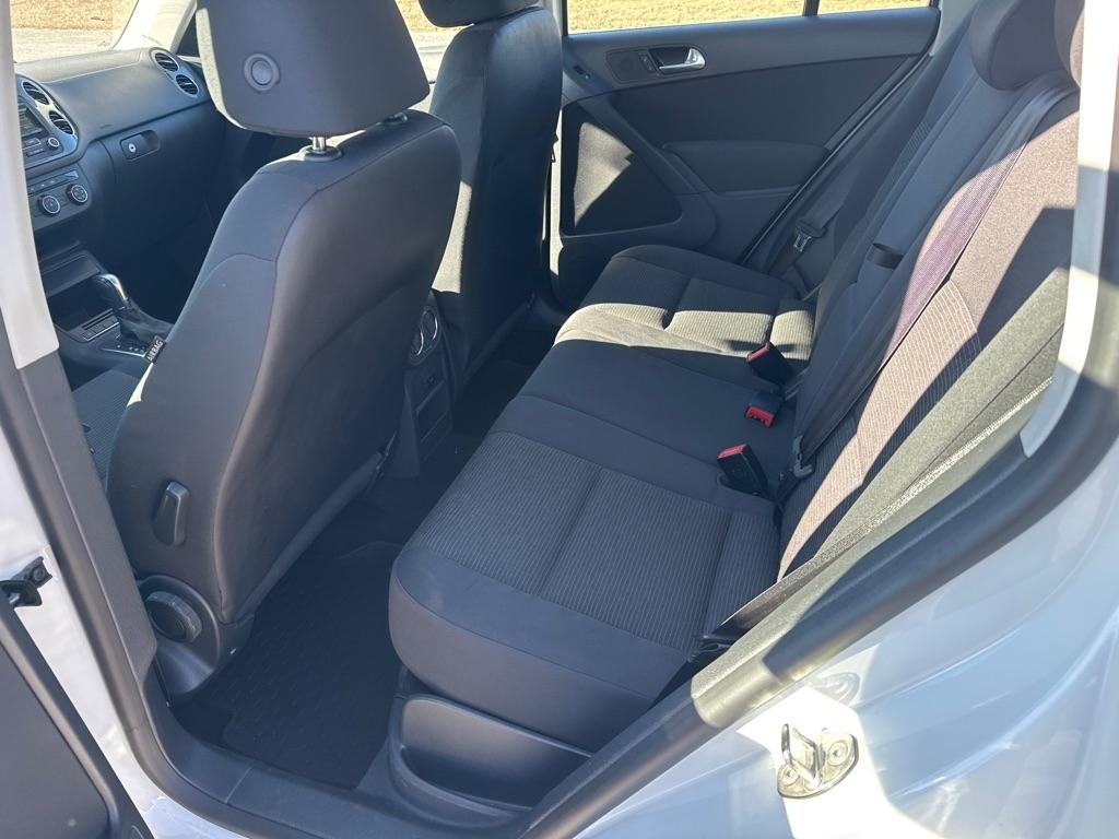 Volkswagen Tiguan S 2013