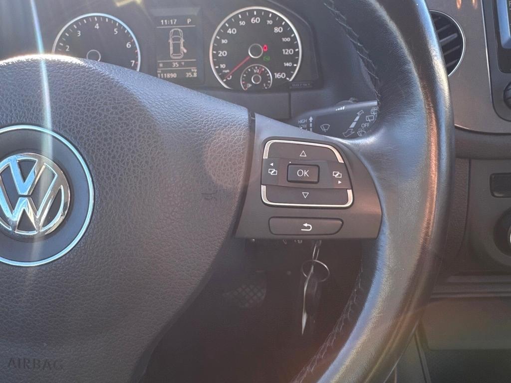 Volkswagen Tiguan S 2013