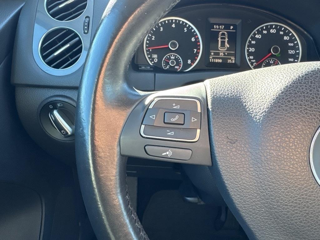 Volkswagen Tiguan S 2013